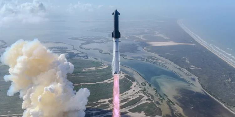 SpaceX lanza su megacohete Starship y logra una prueba histórica