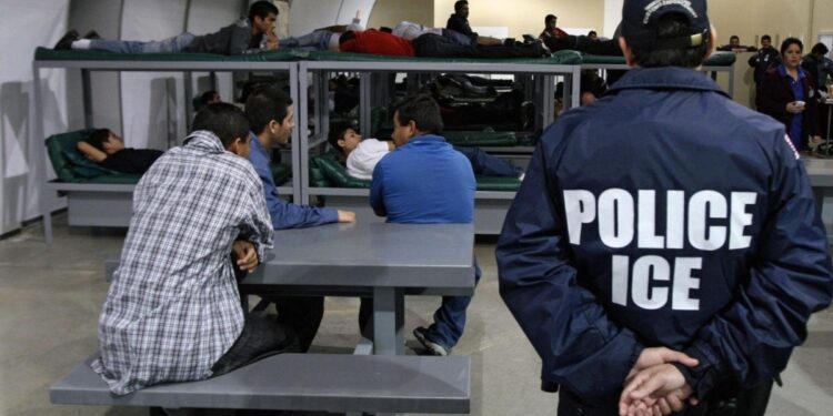 Suicidios de migrantes en Centros de Detención ICE