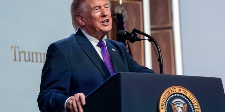 Donald Trump canceló el viaje para ir a la boda de su hijo en medio de la incertidumbre por la guerra en Medio Oriente
