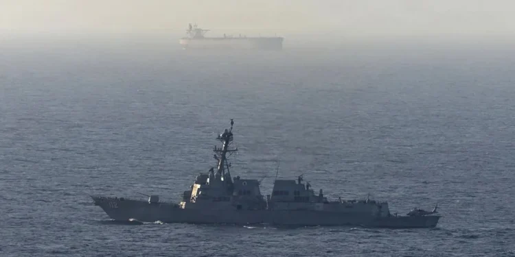 EE.UU. afirma haber “redirigido” 50 buques comerciales como parte del bloqueo naval a Irán