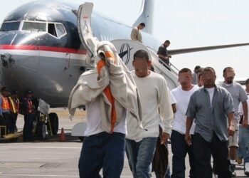 República Dominicana acogerá de forma temporal a los deportados de EE.UU. que no sean haitianos