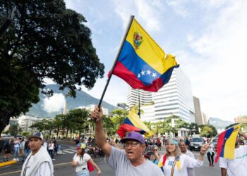 Sindicatos convocan protestas por crisis electoral en Venezuela a cinco meses de la caída de Maduro