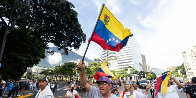Sindicatos convocan protestas por crisis electoral en Venezuela a cinco meses de la caída de Maduro