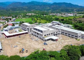 Orden judicial suspende construcción de hospitales en Ocotepeque, Santa Bárbara y Salamá