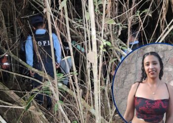 El pasado sábado salió a una fiesta con su primo, pero ayer fue encontrada muerta con signos de violencia y tapada con hojas