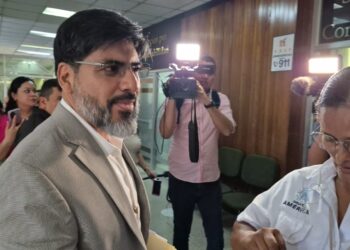 Exfiscal Johel Zelaya presenta Recurso de Amparo para ser restituido de su cargo: “No he cometido ningún delito”