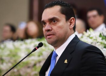 “El delincuente quiere mandar un mensaje, pero el gobierno no va a doblar rodillas”: manifiesta Zambrano tras ola de violencia en Honduras