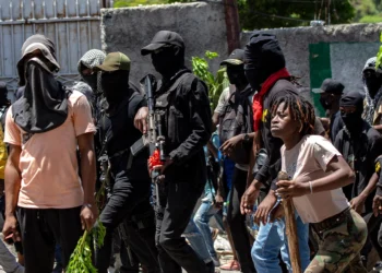 Médicos Sin Fronteras: 40 heridos y cientos de personas huyen de los choques entre las bandas armadas en Haití