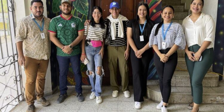 Casa de la cultura de la SECAPPH en Choluteca albergó a los artistas varados por las protestas en el sur