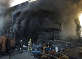 EE.UU. busca impulsar diálogo con Ucrania ante ataques rusos en Kiev