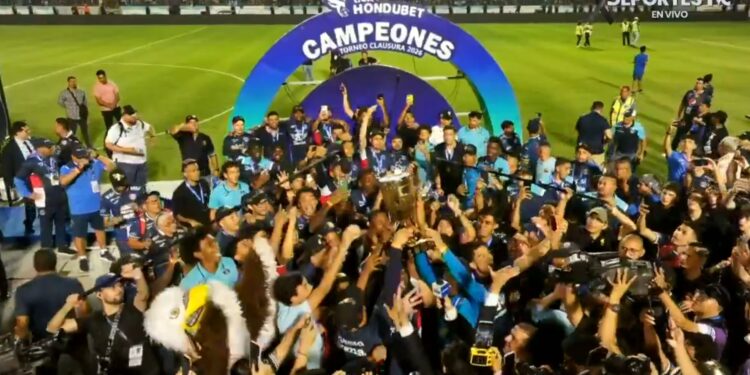 ¡La 20 llegó! Motagua se corona campeón nacional al vencer en los penales a Marathón