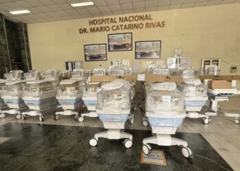 Hospital Mario Catarino Rivas recibe 30 incubadoras para fortalecer la atención neonatal