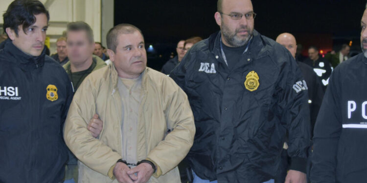 El Chapo vuelve a pedir su extradición y asegura que el jurado que lo juzgó fue intimidado