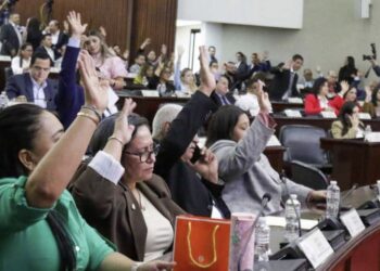 Congreso Nacional da luz verde a más de 140 contratos de infraestructura vial