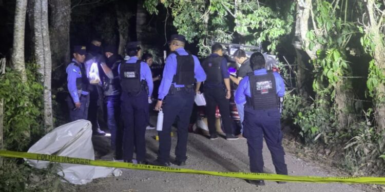 ¡Sangriento! De varios impactos de bala le quitan la vida al “Barney” conductor de mototaxi en La Entrada, Copán