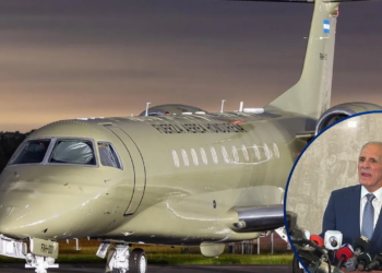 “Estamos esperando la factura original”, Papi a la Orden sigue “firme” con la venta del avión presidencial