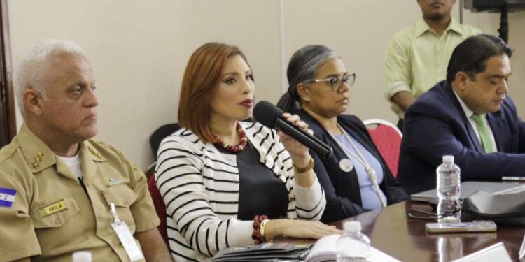 Buzos artesanales de La Mosquitia tendrán dos cámaras hiperbáricas para su recuperación física