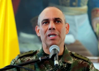 Imputan a un excomandante del Ejército de Colombia por presunto acoso sexual de dos subalternas