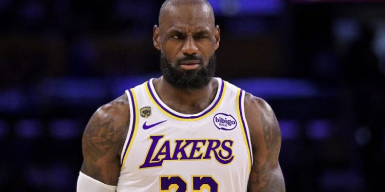“Soñé con volar como él”: LeBron James habló de la comparación con Michael Jordan 