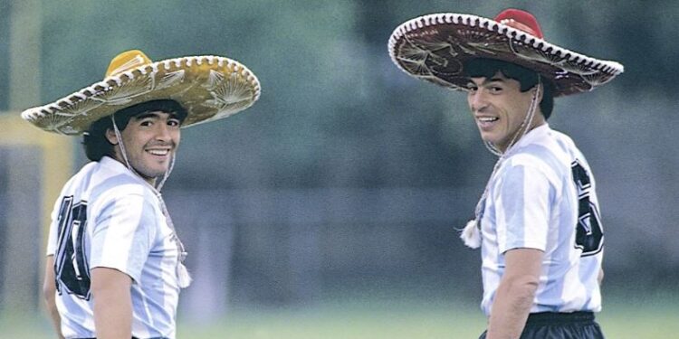 La previa de México 86: una reunión decisiva, la pelea definitiva entre Maradona y Passarella y una frase premonitoria de Bilardo