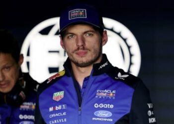 Max Verstappen confirmó su futuro en el automovilismo y lanzó dardos contra un ex piloto sudamericano de F1