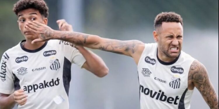 ¡Otro escándalo! El Santos investiga una pelea entre Neymar y Robinho Jr.