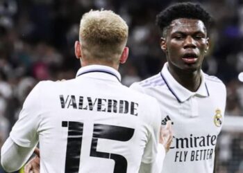 ¡Ruptura! enfrentamiento entre Fede Valverde y Tchouamení en el entrenamiento del Real Madrid