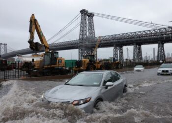 Inundaciones en Queens tras fuertes tormentas en Nueva York