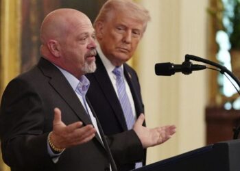 Rick Harrison, el presentador de “El precio de la historia”, comparó a los traficantes de drogas con terroristas