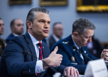 El secretario de Guerra afirma que Cuba representa amenaza a la seguridad nacional de EE.UU.