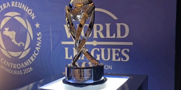 Liga Nacional presenta el trofeo de la Supercopa 2026