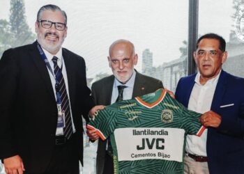 Presidente de LaLiga estuvo en Honduras estrechando lazos de cooperación