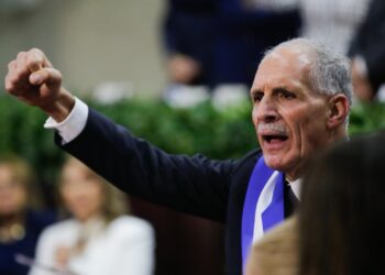 ¡Abrió los ojos el presi! “Papi” exhorta a sus funcionarios a trabajar más y rendir más
