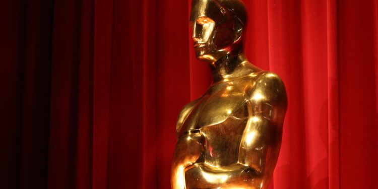 ¡Hollywood pone freno a la IA! La Academia veta actores y guiones creados artificialmente para los Óscar