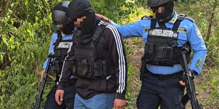 ¡Secuestro virtual! Le hicieron creer que estaba secuestrado por el “CJNG”, e intentaron cobrar L 100 mil por su rescate
