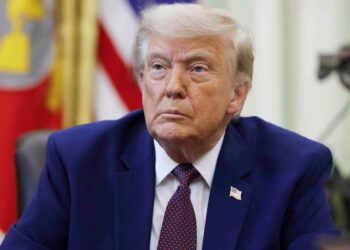 Trump anuncia represalias contra Irán por derribar un helicóptero estadounidense