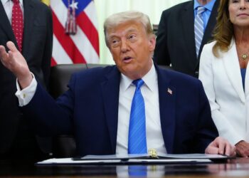 Trump canceló los ataques previstos contra Irán y anunció un acuerdo en negociación con el apoyo de varios países