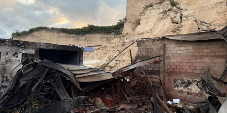 ¿Y ahora qué prosigue? Desolación y una amenaza latente tras la recuperación de cuerpos del “Cerro de la Muerte”