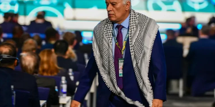 Presidente federación palestina de fútbol no obtiene visa para ir al Mundial