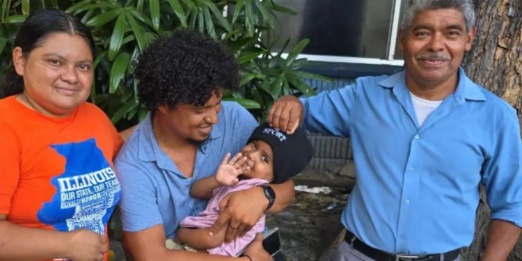 ¡Dios hizo el milagro! Dan de alta médica al menor que conmovió al país por oraciones de su abuelo