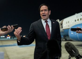 Marco Rubio advirtió que Irán no puede imponer tarifas en Ormuz y pidió frenar los ataques de los grupos aliados a Teherán