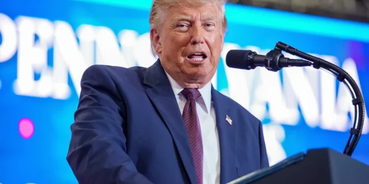 Trump asegura que Irán «se está portando muy bien» porque hace «todo» lo que él le pide