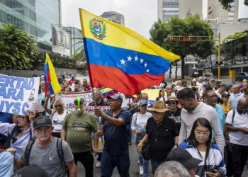 Sindicatos reclaman elecciones en protesta ante la Embajada de EE.UU. en Caracas