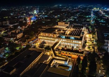 Bukele inaugura el nuevo Hospital Rosales