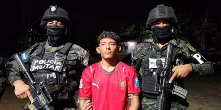 Capturan a presunto extorsionador pedido por El Salvador