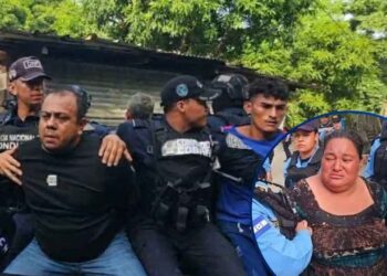 ¡En desarrollo! Con el arresto de invasores, arranca desalojo de tierras en Choloma: “No somos invasores”, alegan