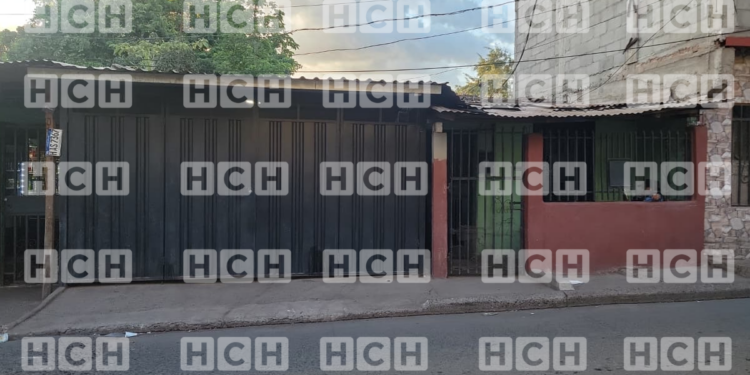 ¡Impactante hallazgo! Exhuman el cuerpo de una mujer dentro de una vivienda en la colonia La Sosa de la capital