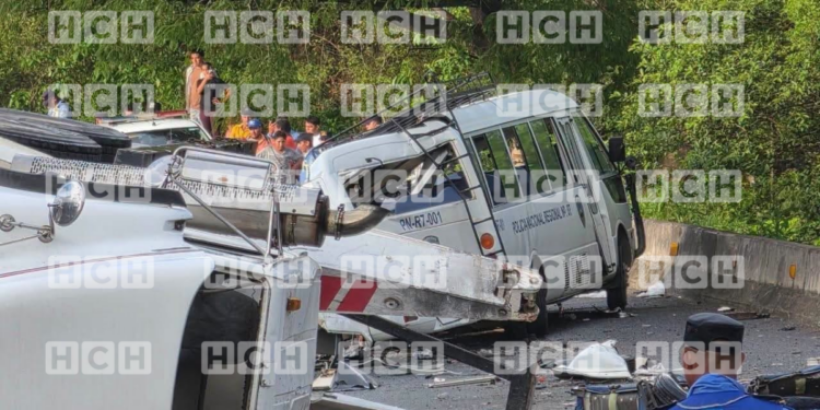 ¡Desgracia vial! Siete policías muertos y al menos 25 han resultado heridos en un terrible accidente en Comayagua