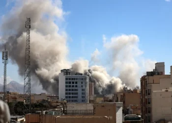 EE.UU. bombardea Irán tras el ataque de Teherán a un buque en el estrecho de Ormuz