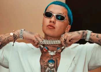 El cantante Blessd con un pie en la cárcel, por un delito grave
